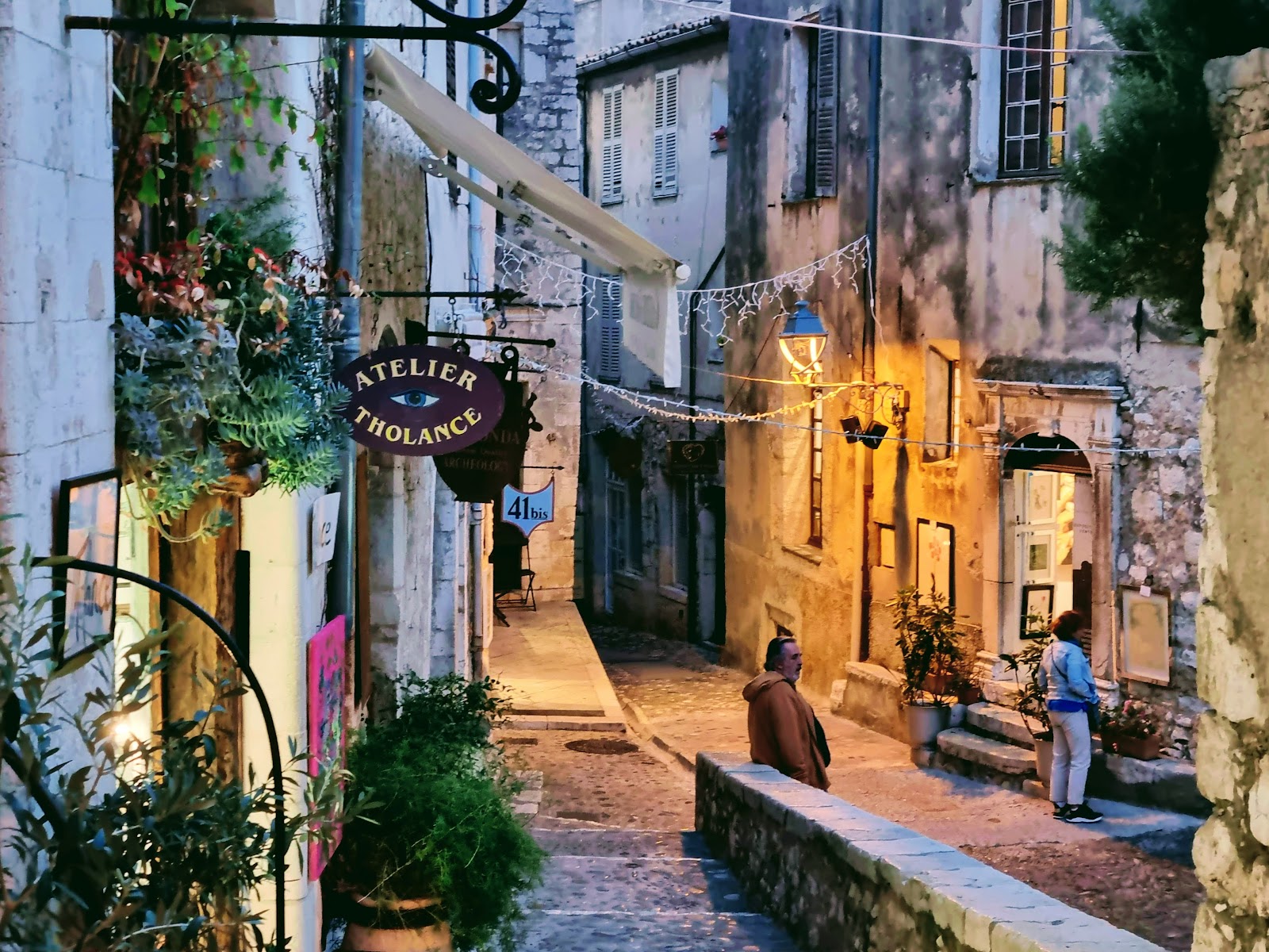 Saint-Paul-de-Vence — Oficiais