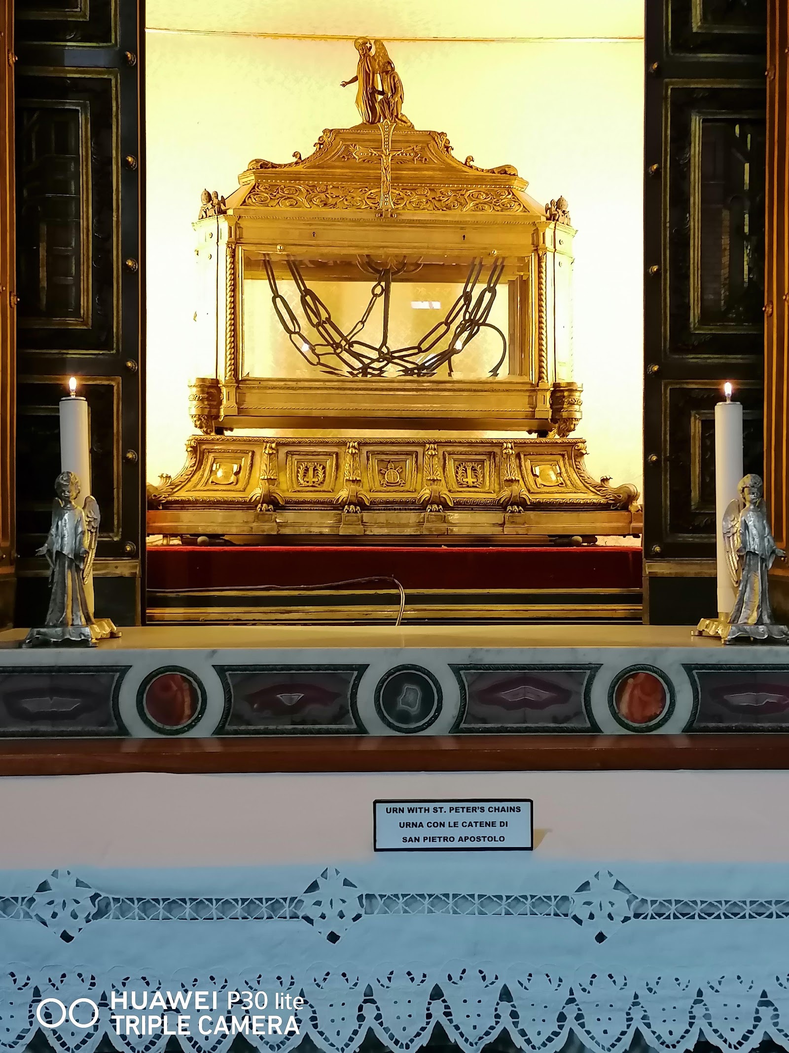 San Pietro In Vincoli — Oficiais