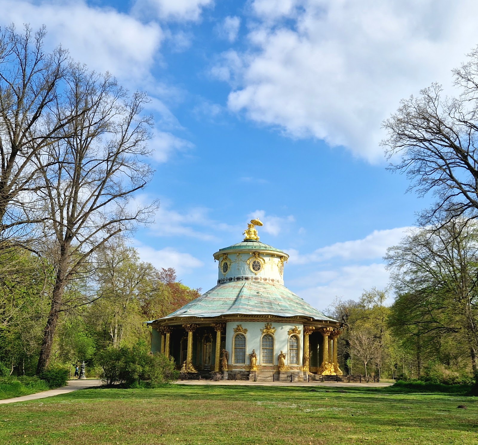 Sanssouci Park — Oficiais