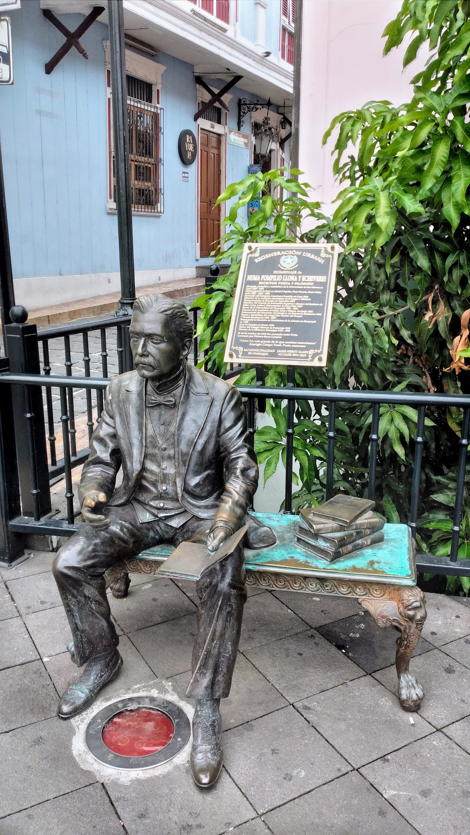 Santa Ana Hill — Oficiais