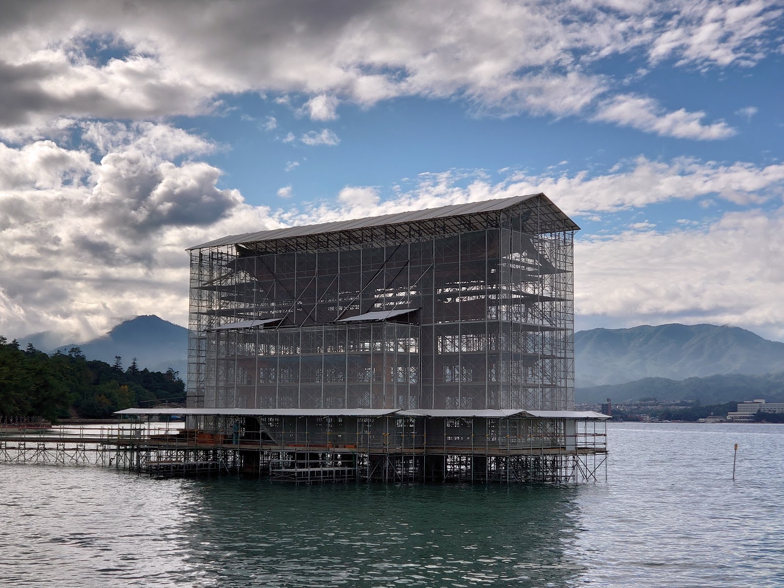 Santuário de Itsukushima — Oficiais