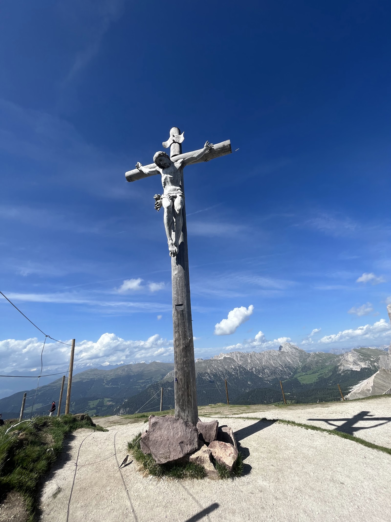 Seceda — Oficiais