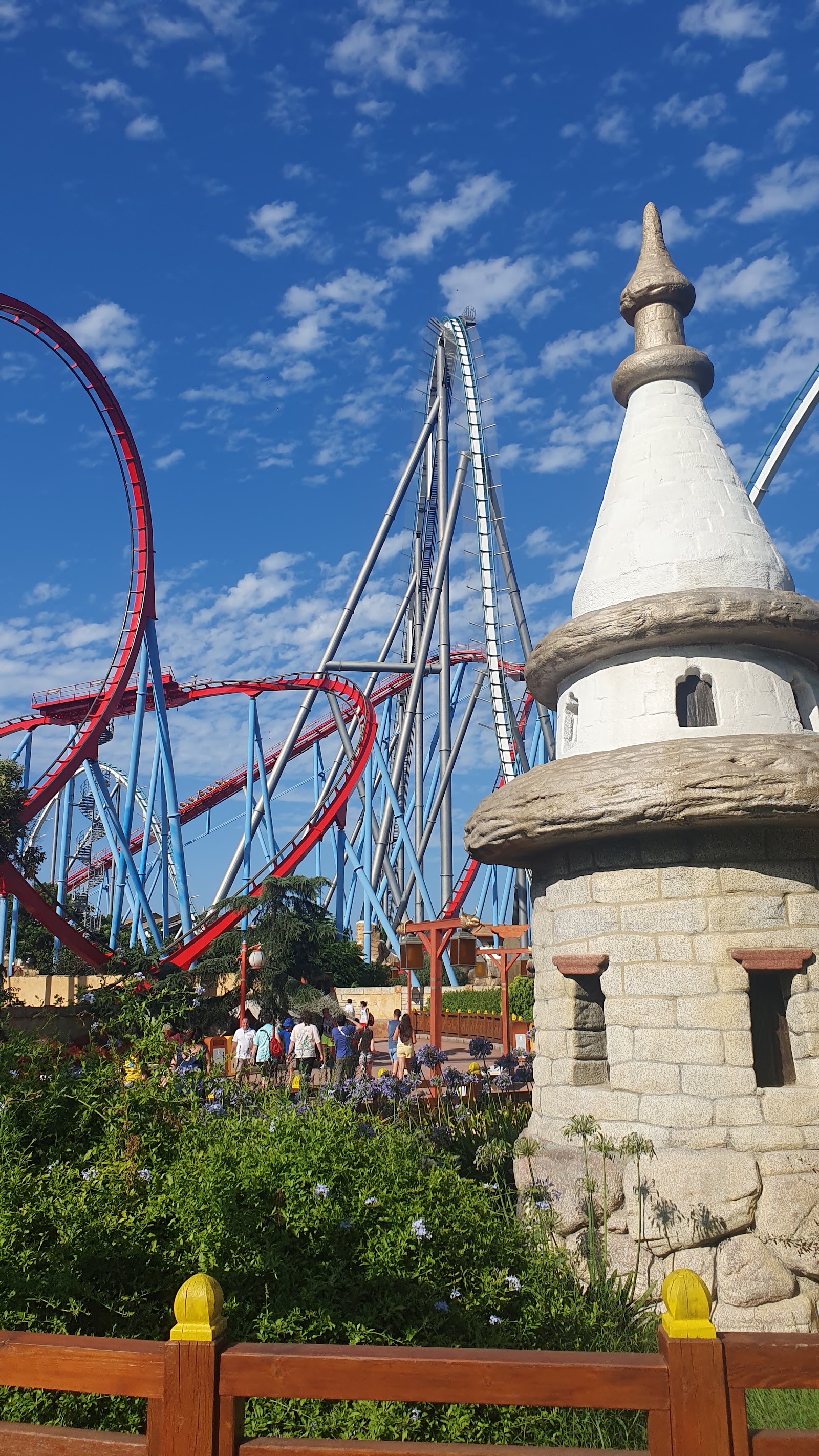 Shambhala — Oficiais