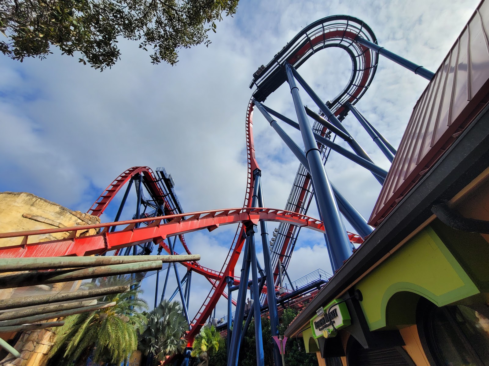 SheiKra — Oficiais