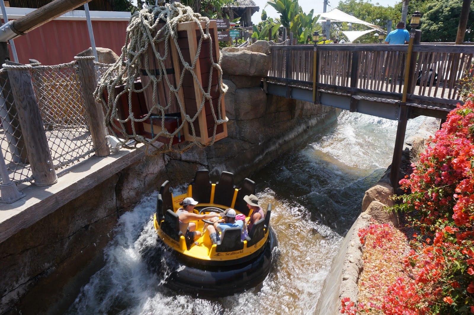 Shipwreck Rapids — Oficiais