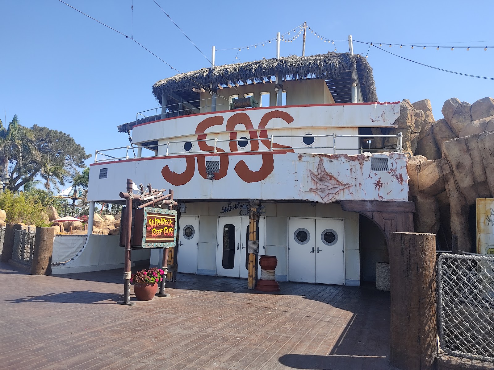 Shipwreck Reef Café