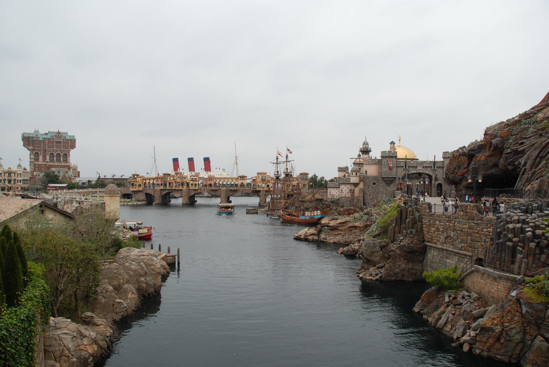 Sky Full of Colors (Tokyo DisneySea)