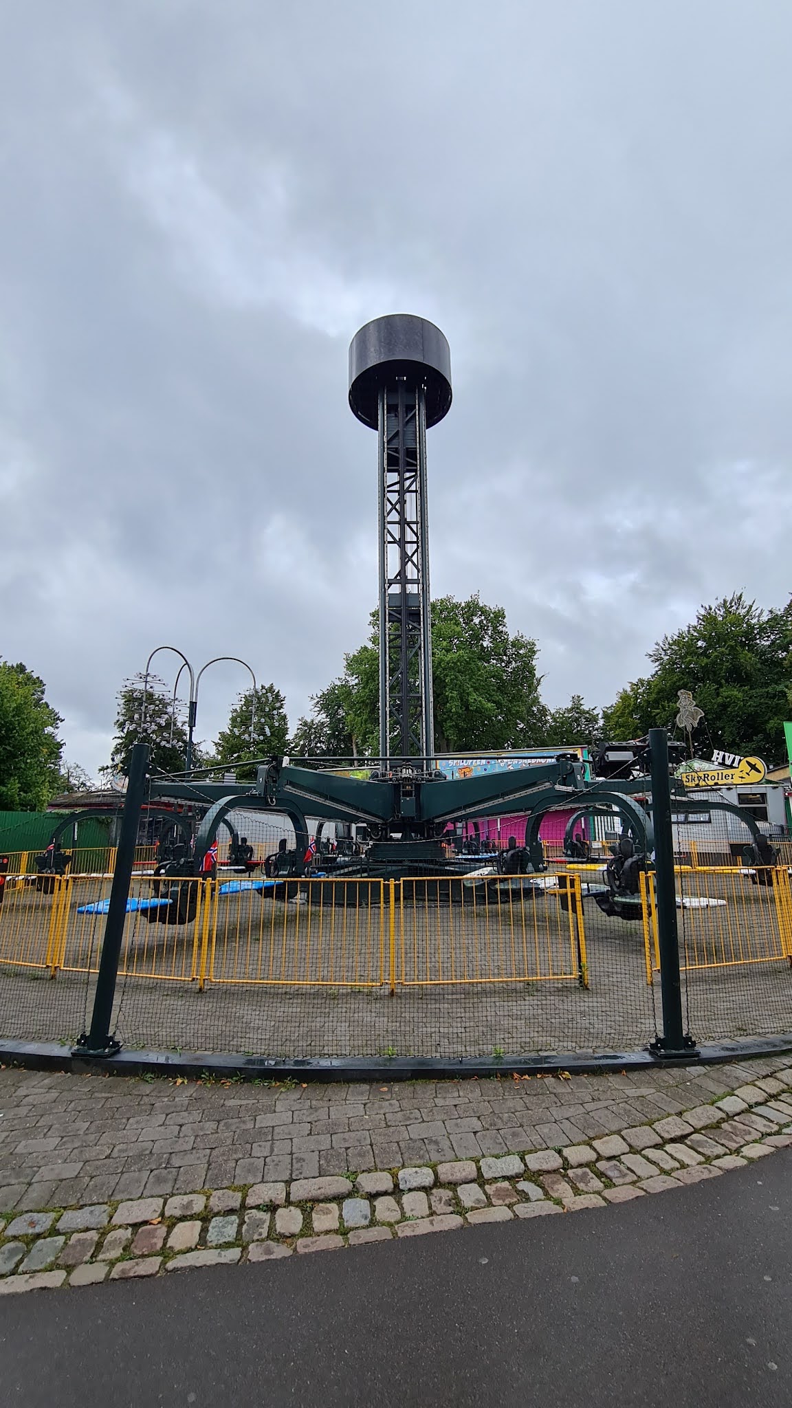 Sky Roller — Oficiais