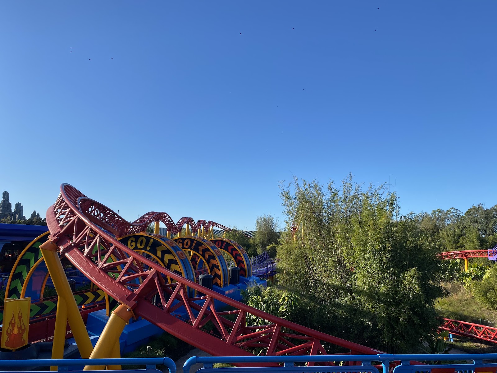 Slinky Dog Dash — Oficiais