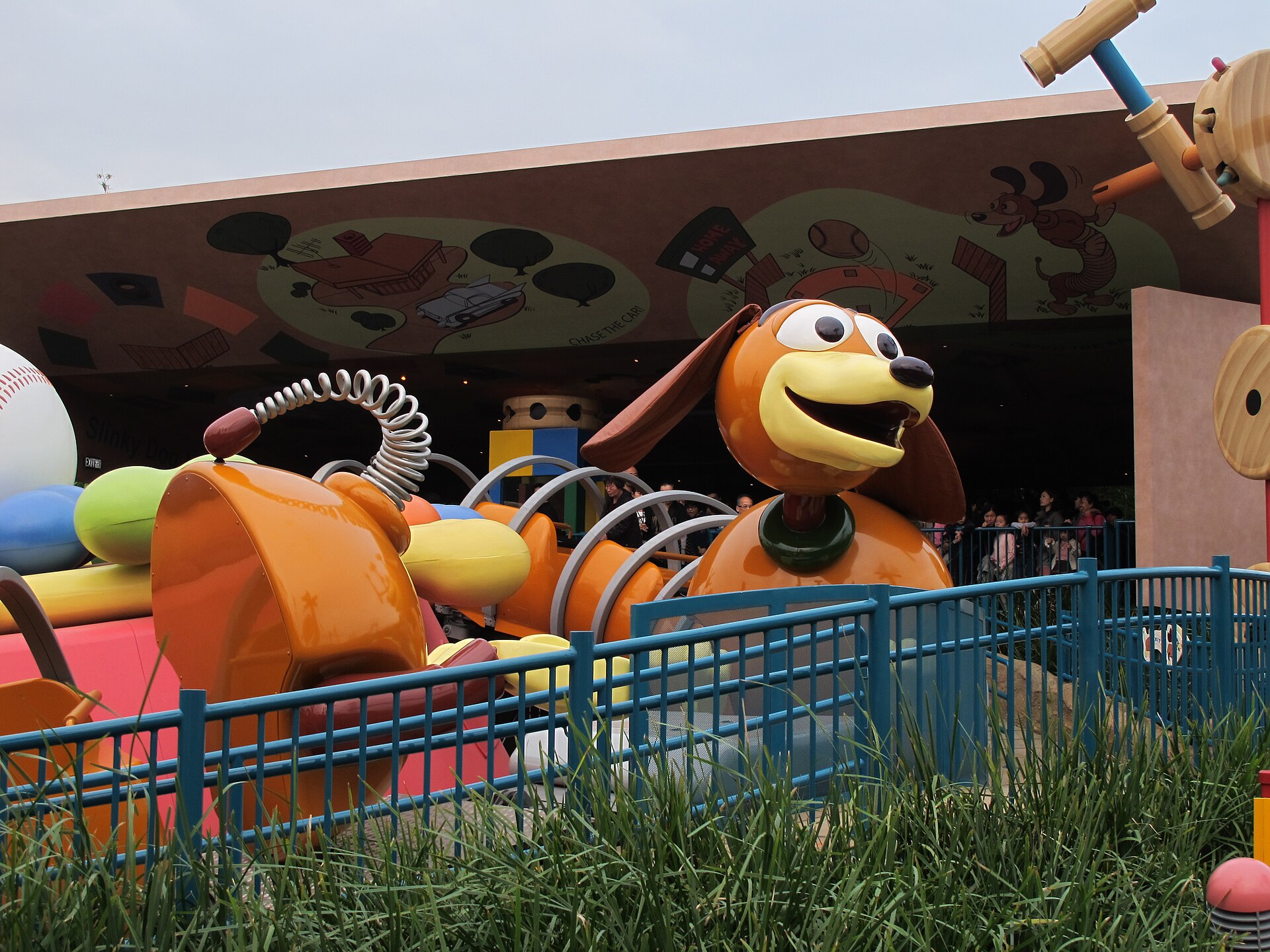 Slinky Dog Spin