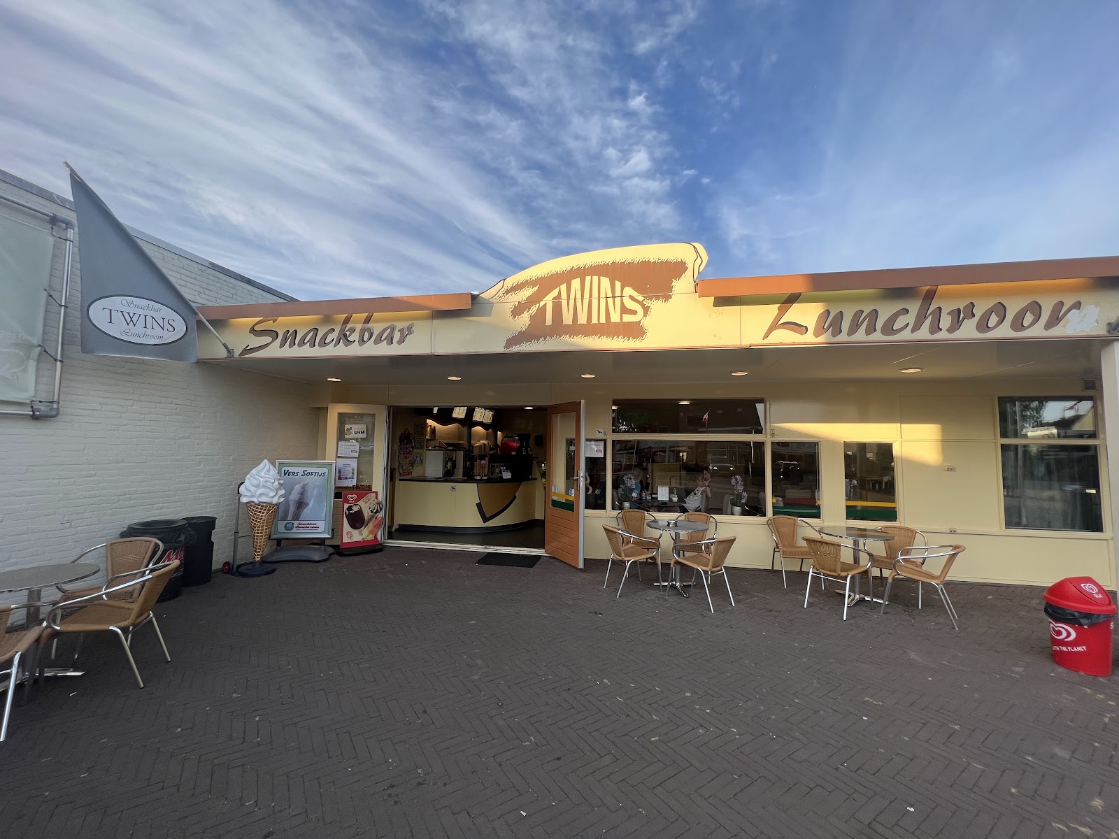 Snack Bar