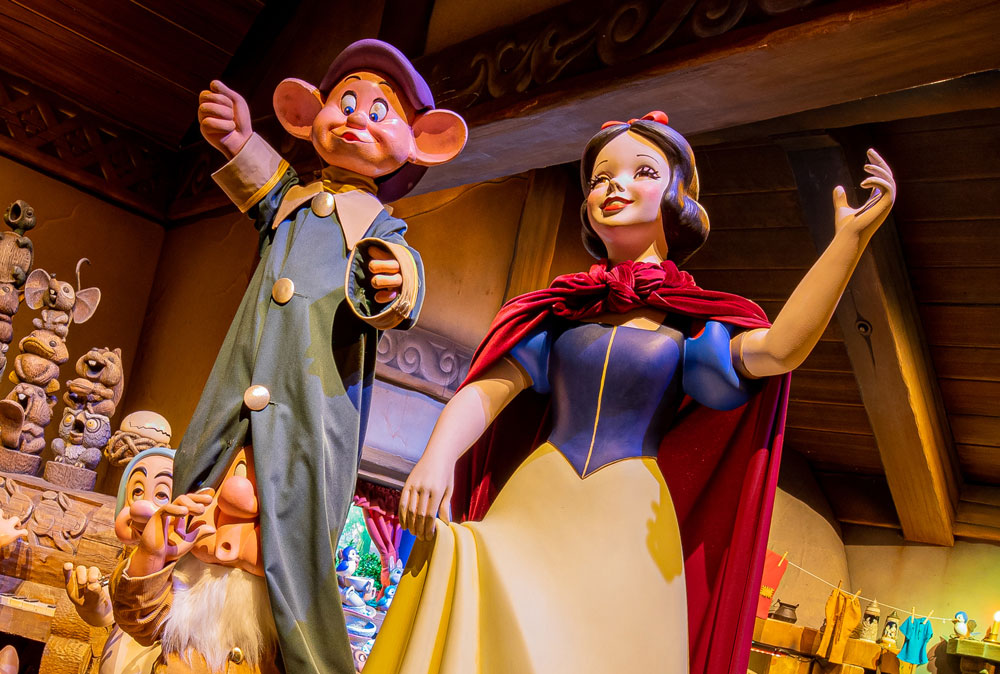 Snow White's Enchanted Wish — Oficiais