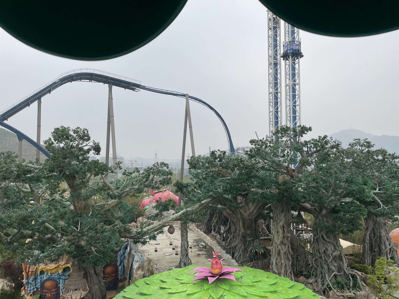 Snowy Eclipse — Oficiais