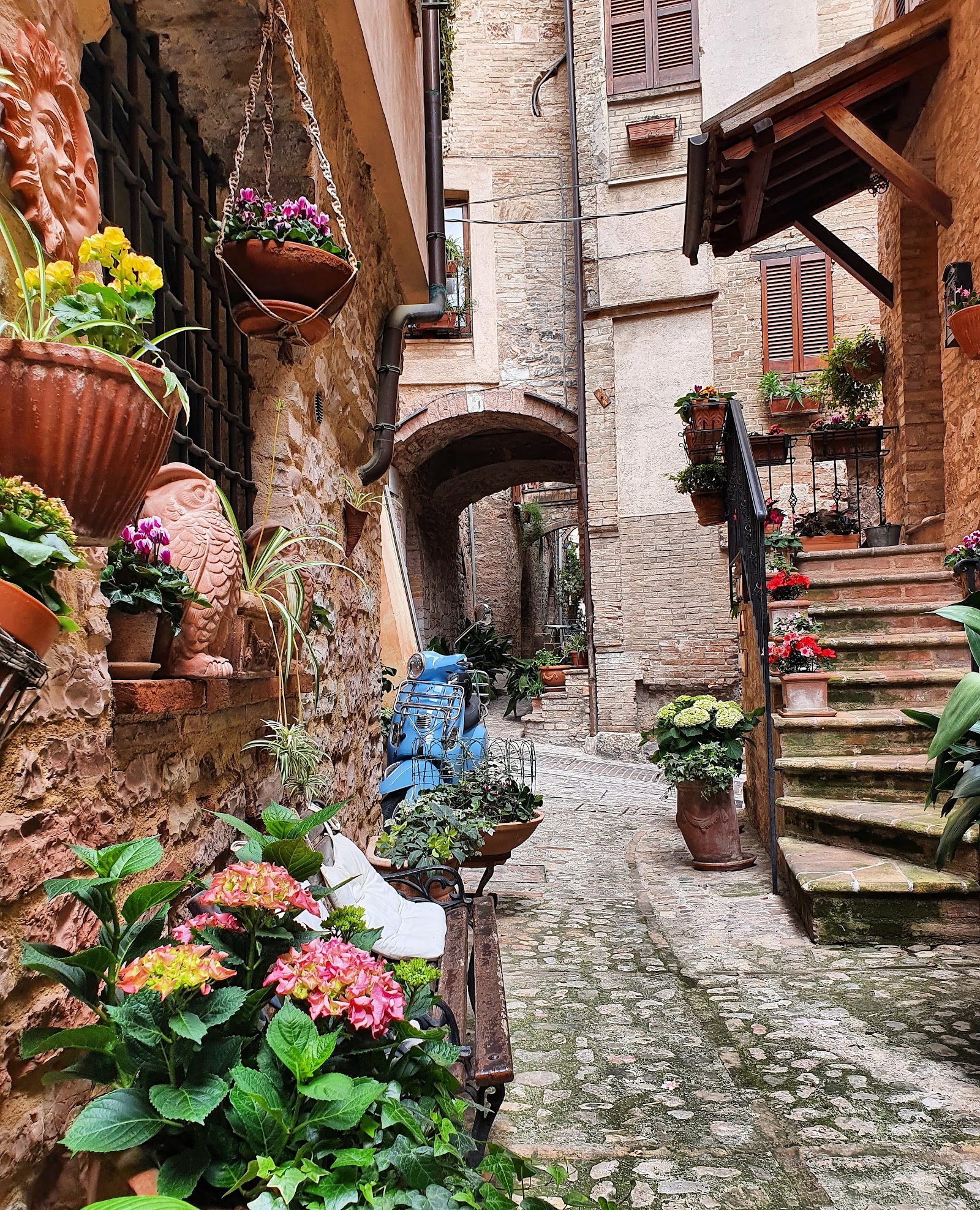 Spello — Oficiais