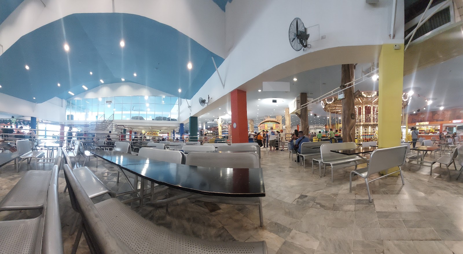 Star City Food Court — Oficiais