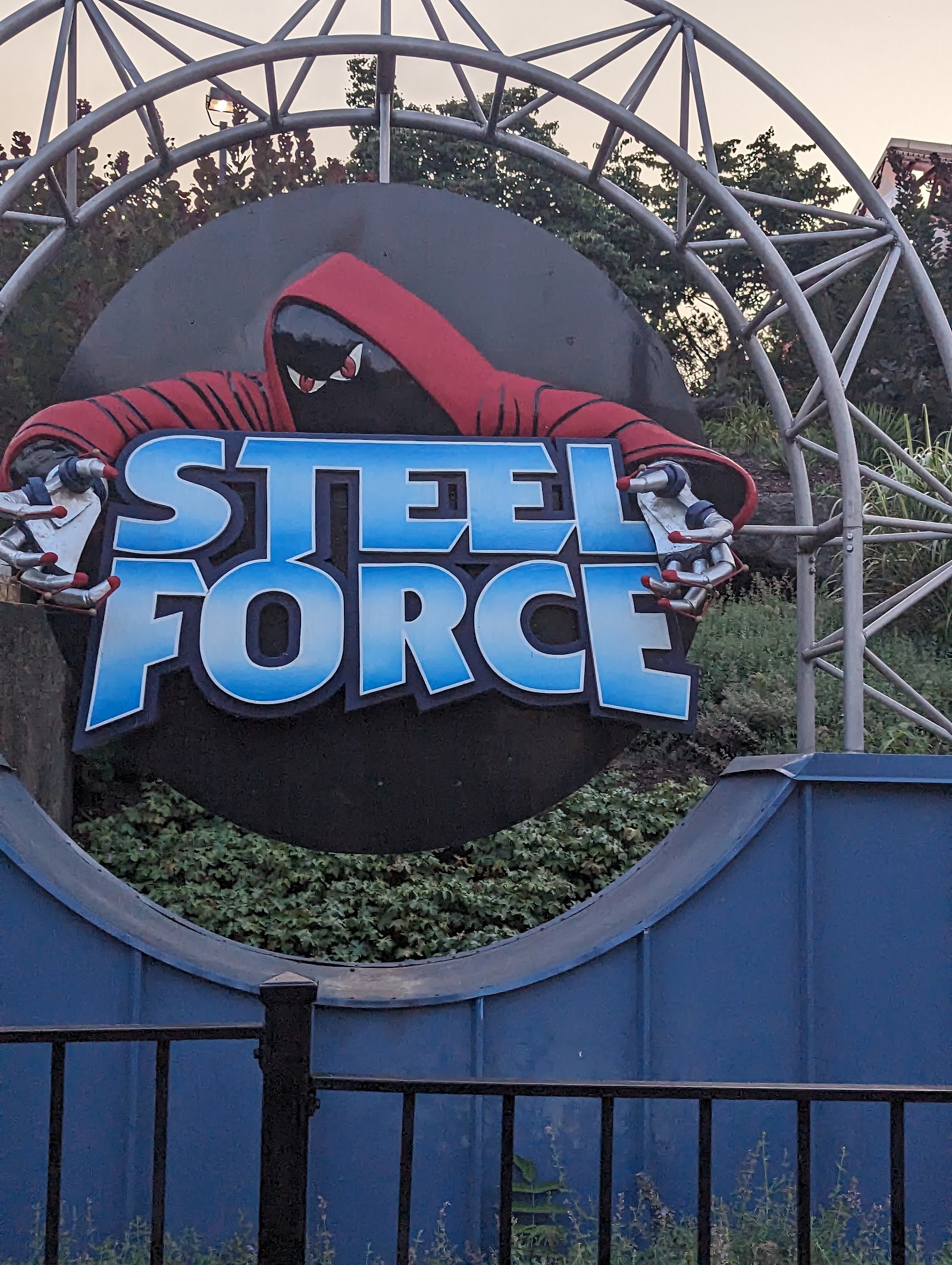 Steel Force — Oficiais