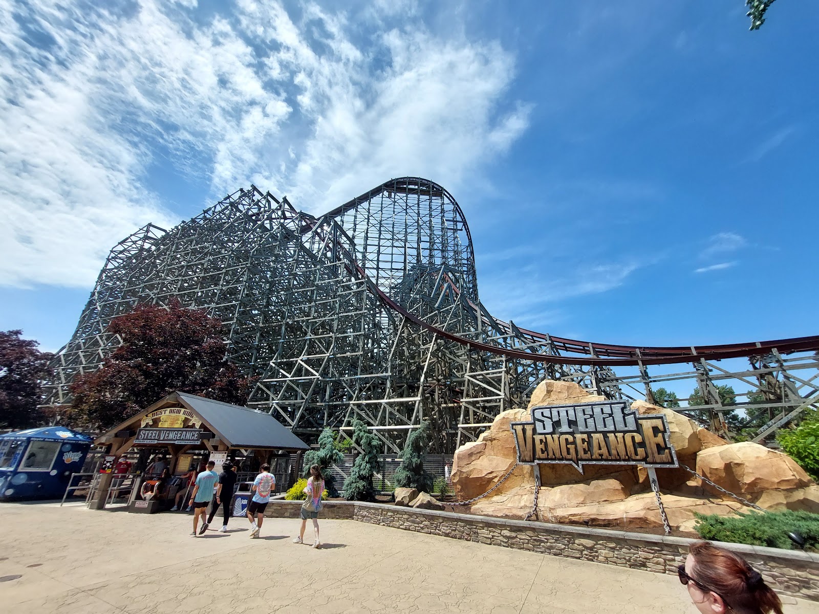 Steel Vengeance — Oficiais