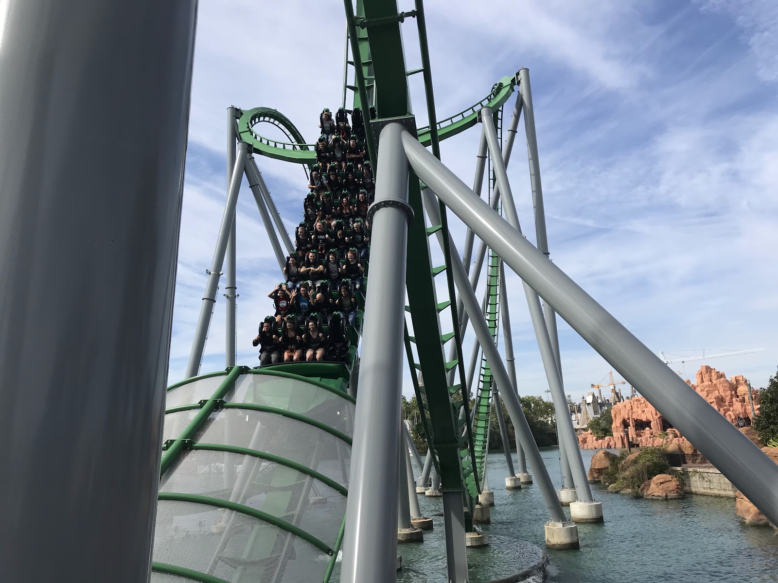 Storm Force Accelatron — Oficiais
