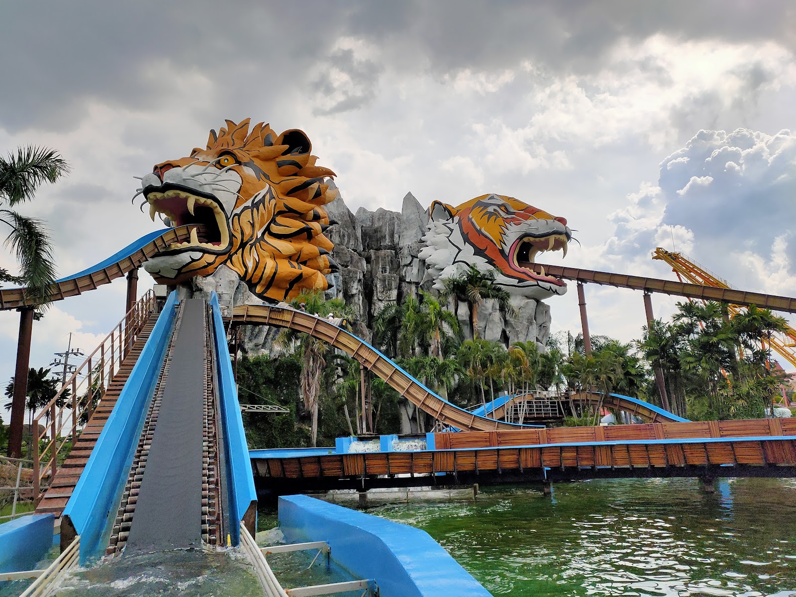 Super Spiral — Oficiais
