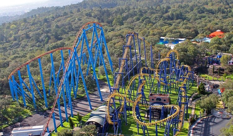 Superman El Último Escape — Oficiais
