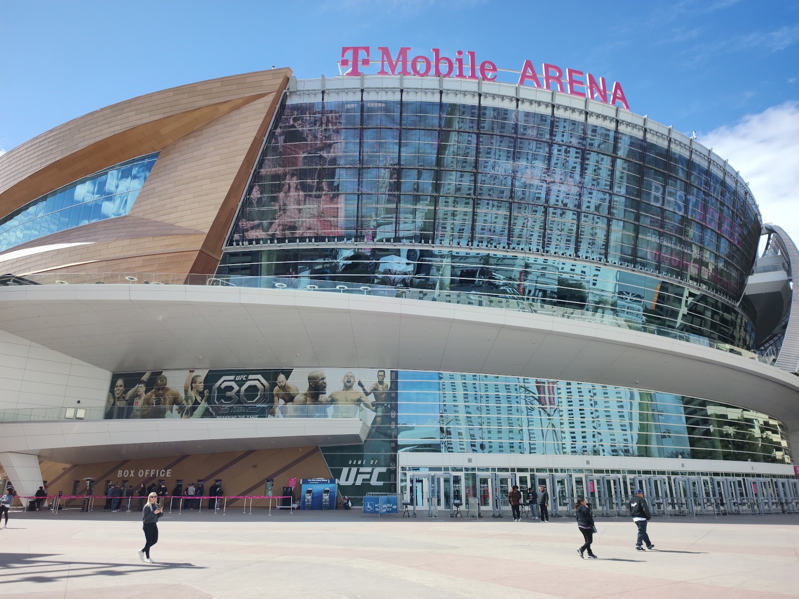 T-Mobile Arena — Oficiais