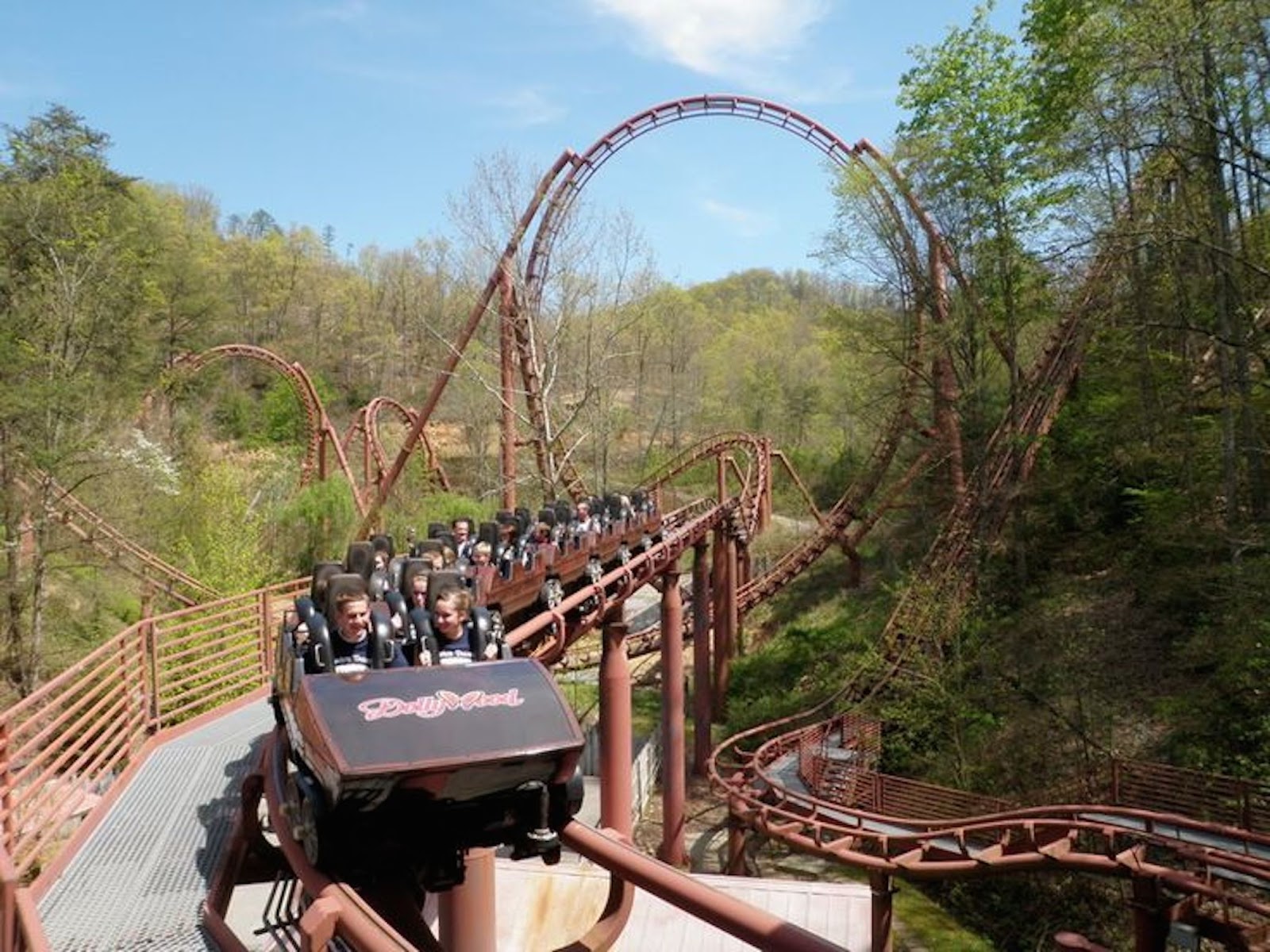 Tennessee Tornado — Oficiais