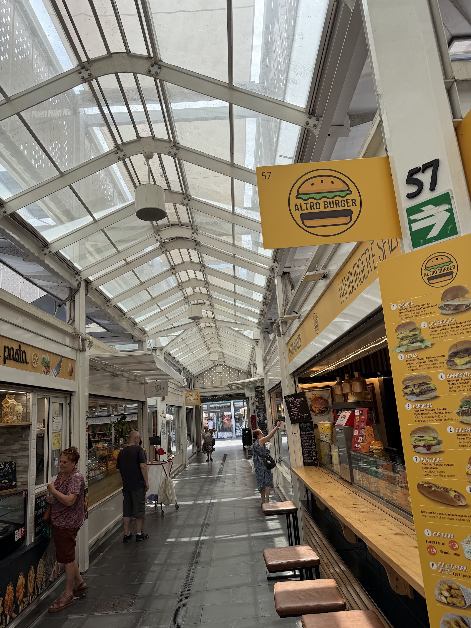 Testaccio Market — Oficiais