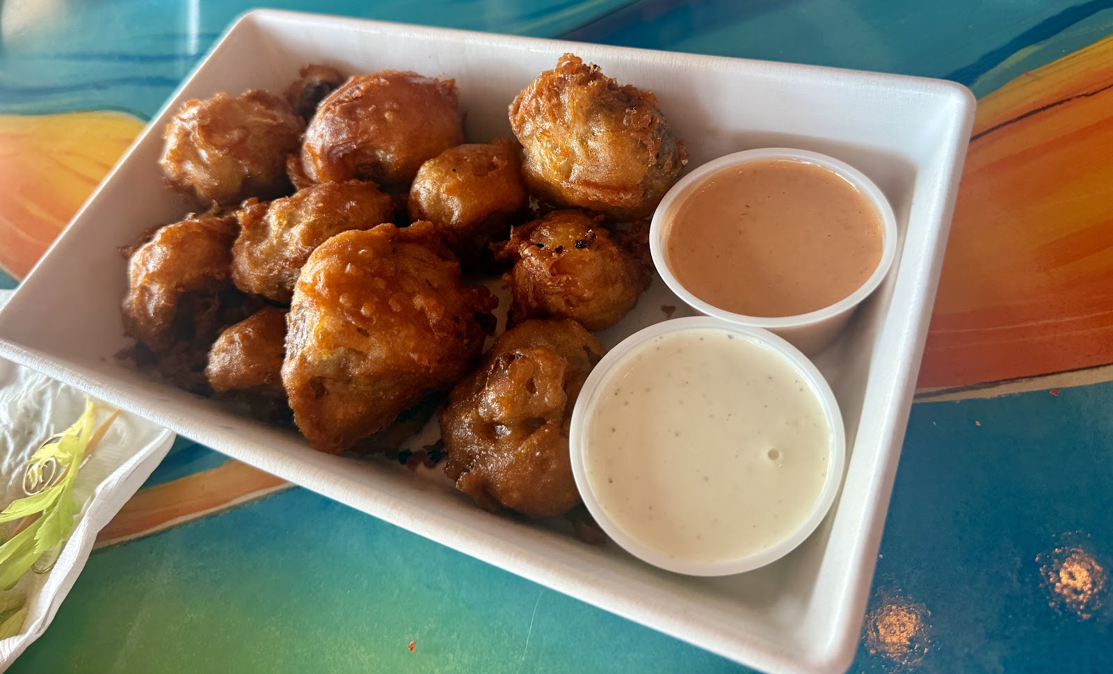 The Boardwalk Pub — Oficiais