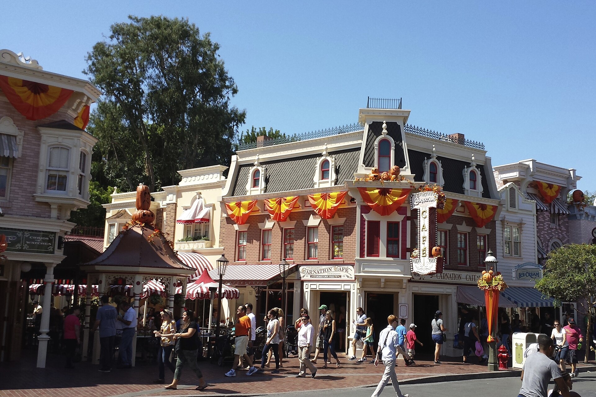 The Celebrate Happy Cavalcade - Disneyland’s Birthday Celebration Edition