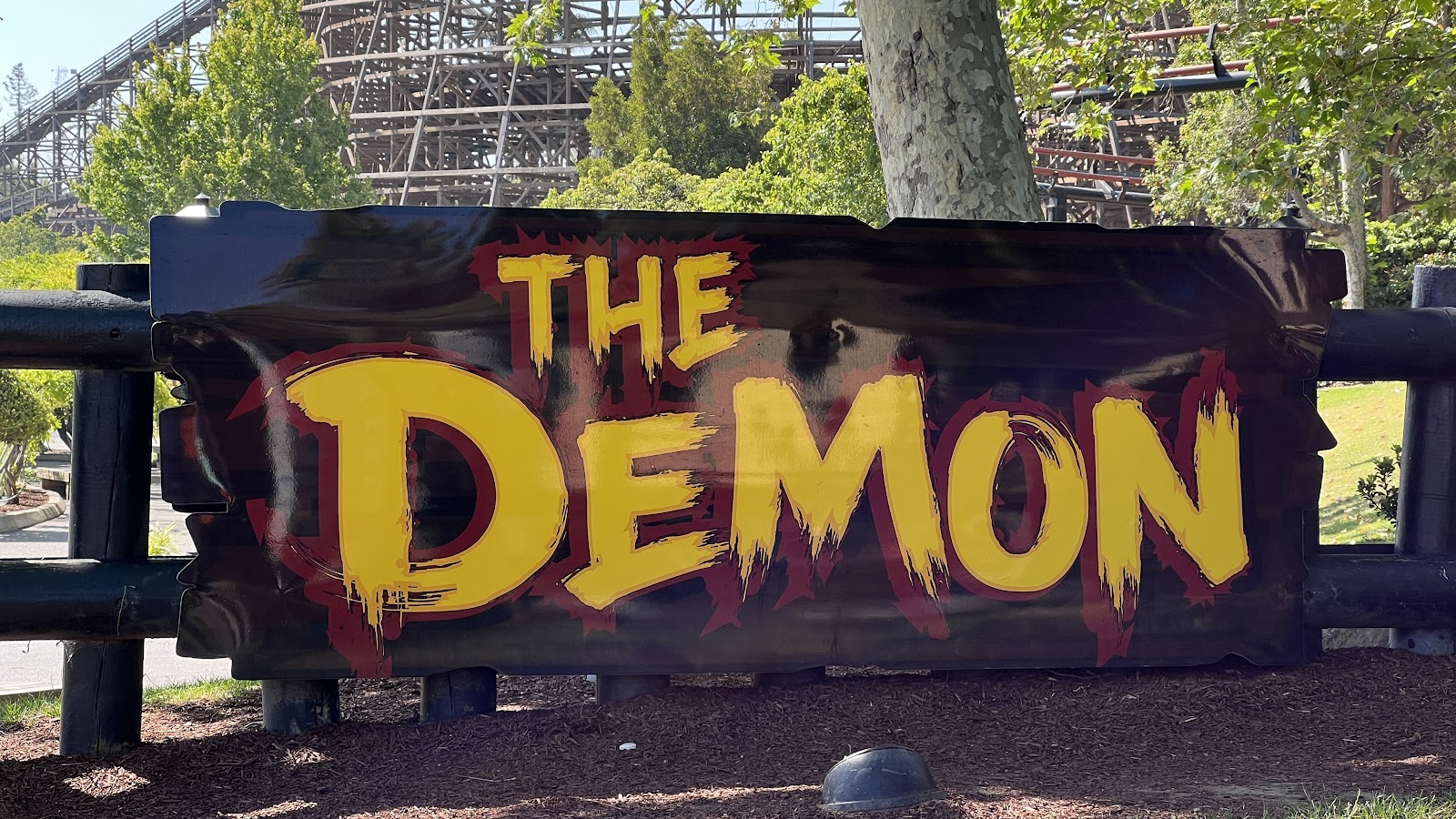 The Demon — Oficiais