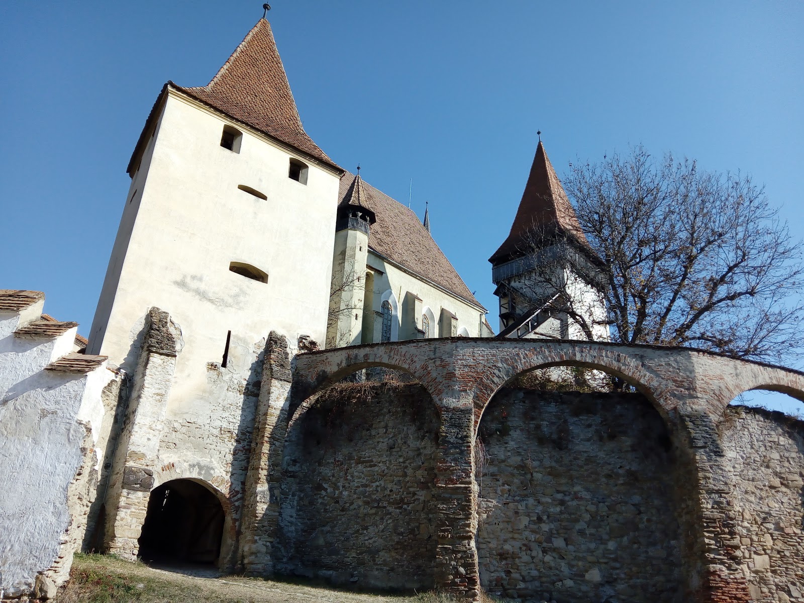 The Fortified Church of Biertan — Oficiais