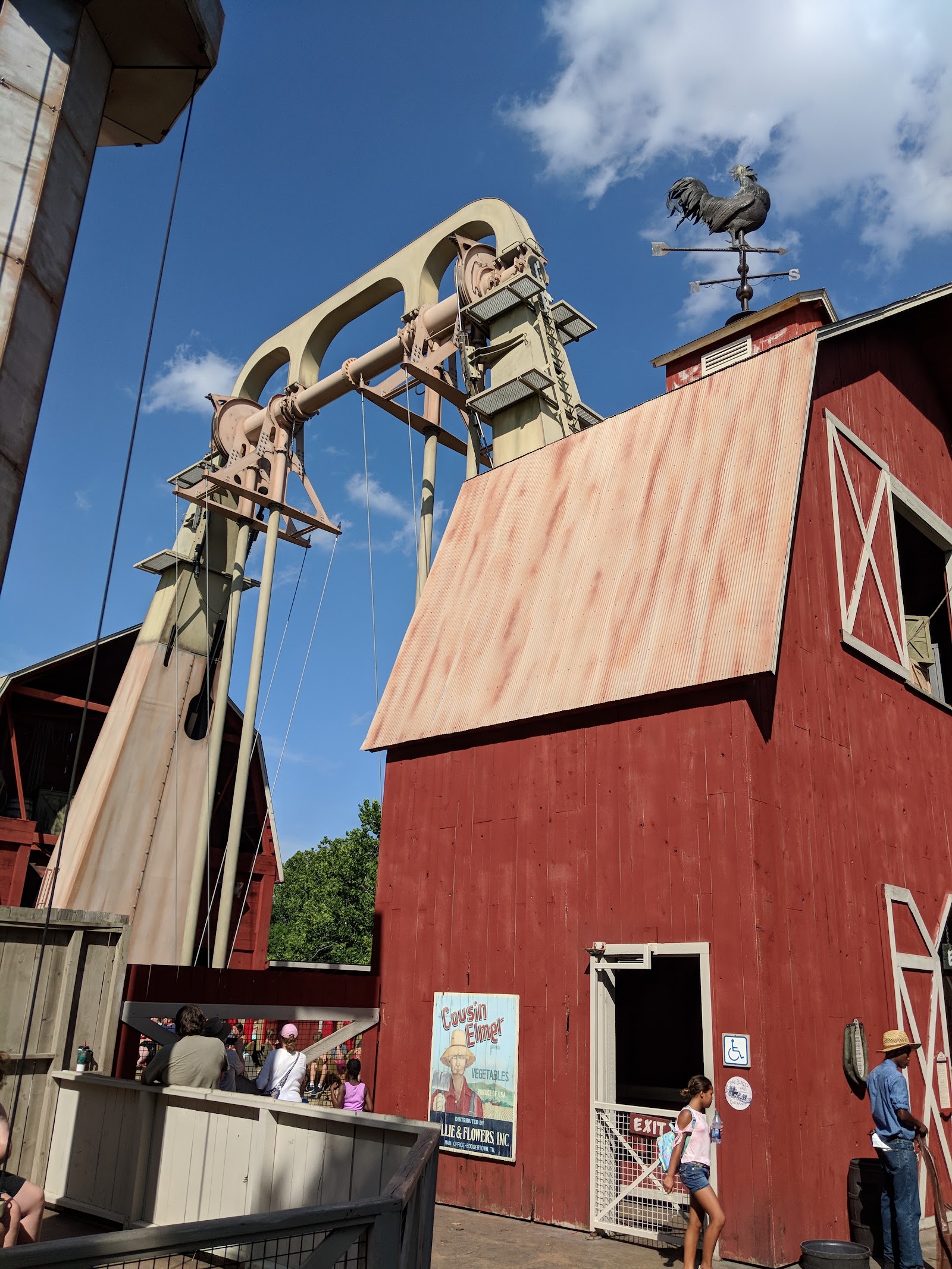 The Giant Swing — Oficiais