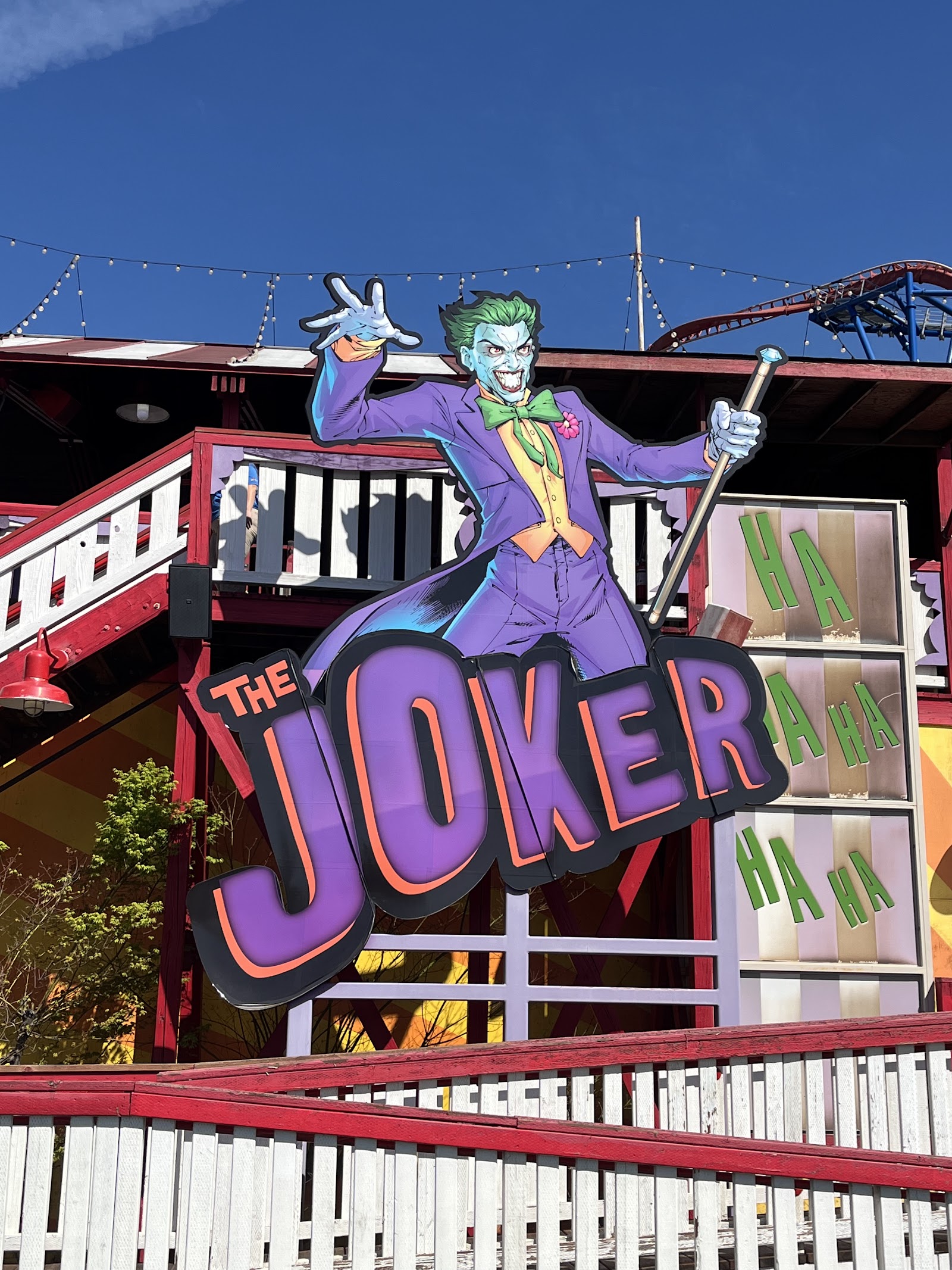 The Joker — Oficiais