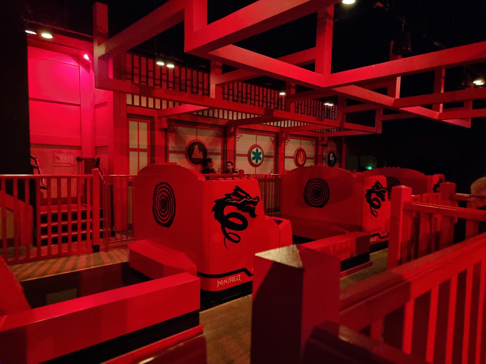 The LEGO NINJAGO World - Laser Studio — Oficiais