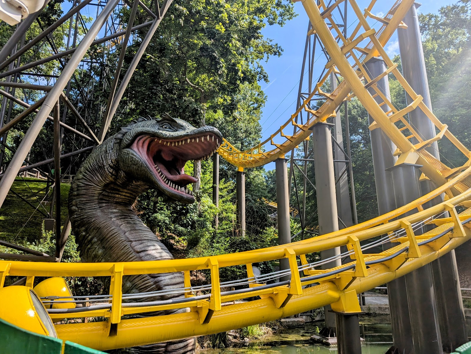 The Loch Ness Monster — Oficiais