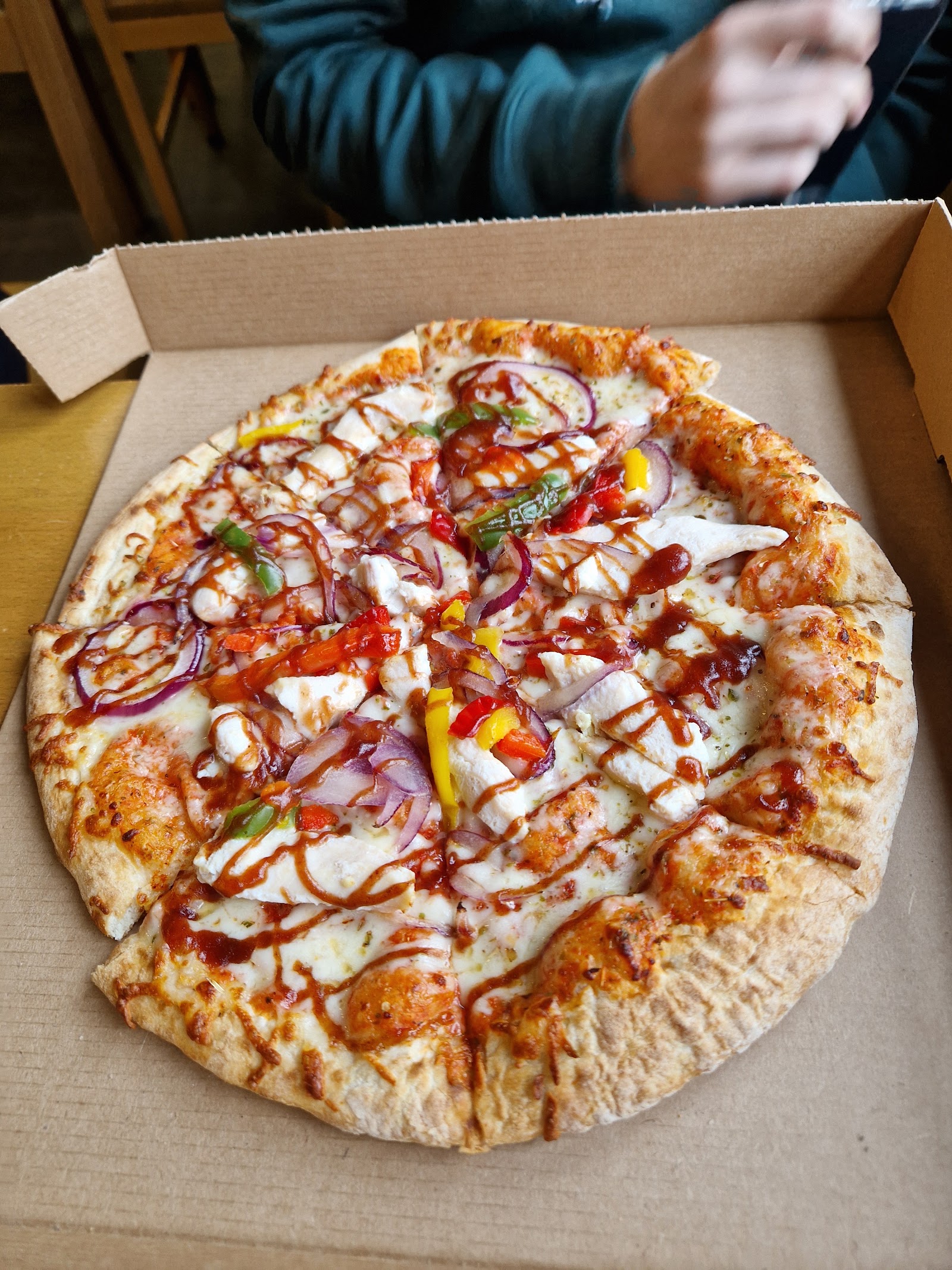 The Pizza and Pasta Buffet — Oficiais