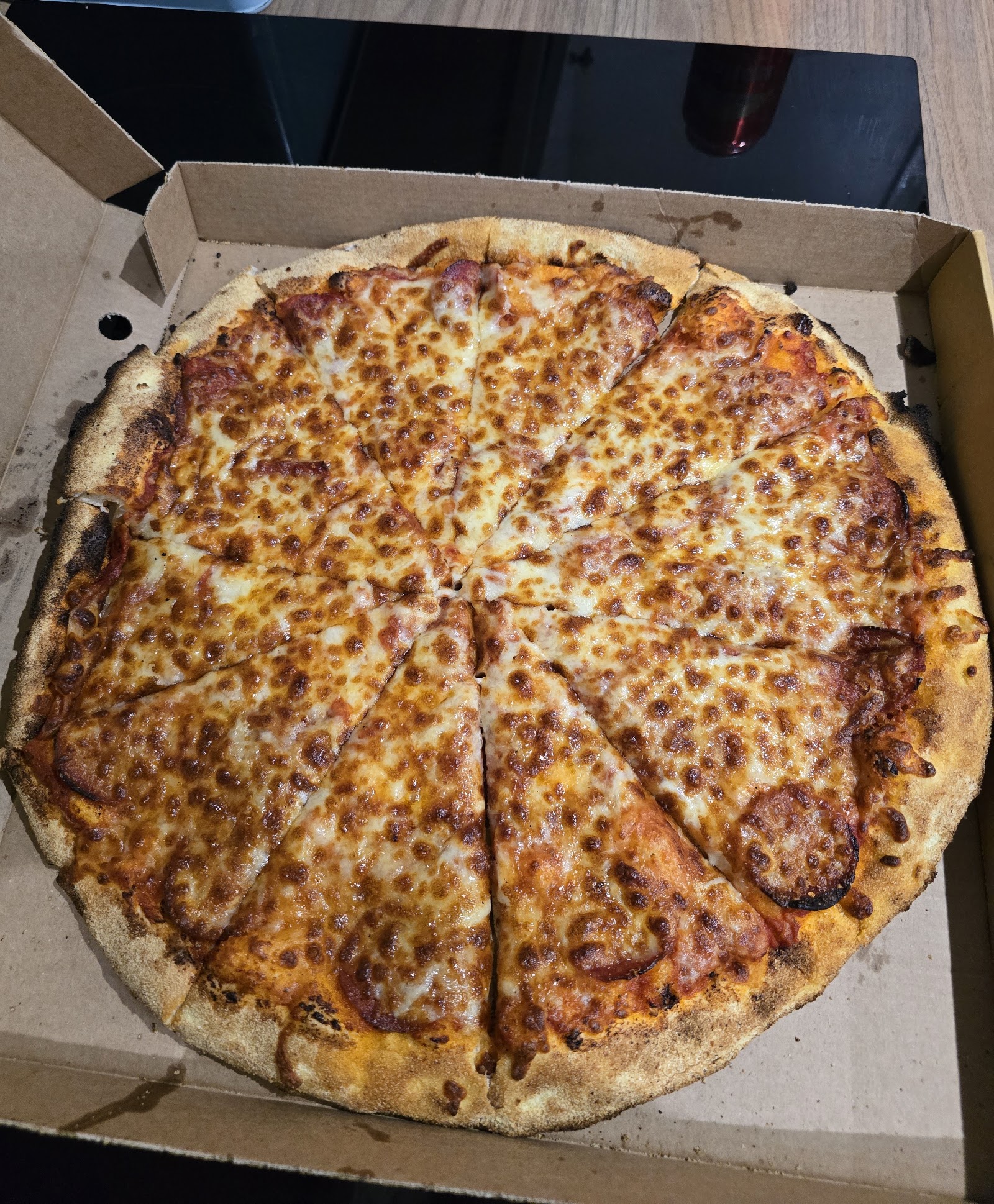 The Pizza Factory — Oficiais