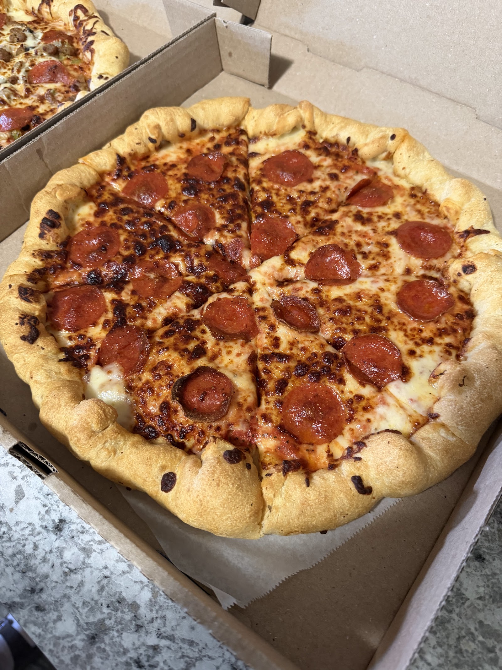 The Pizza Place — Oficiais