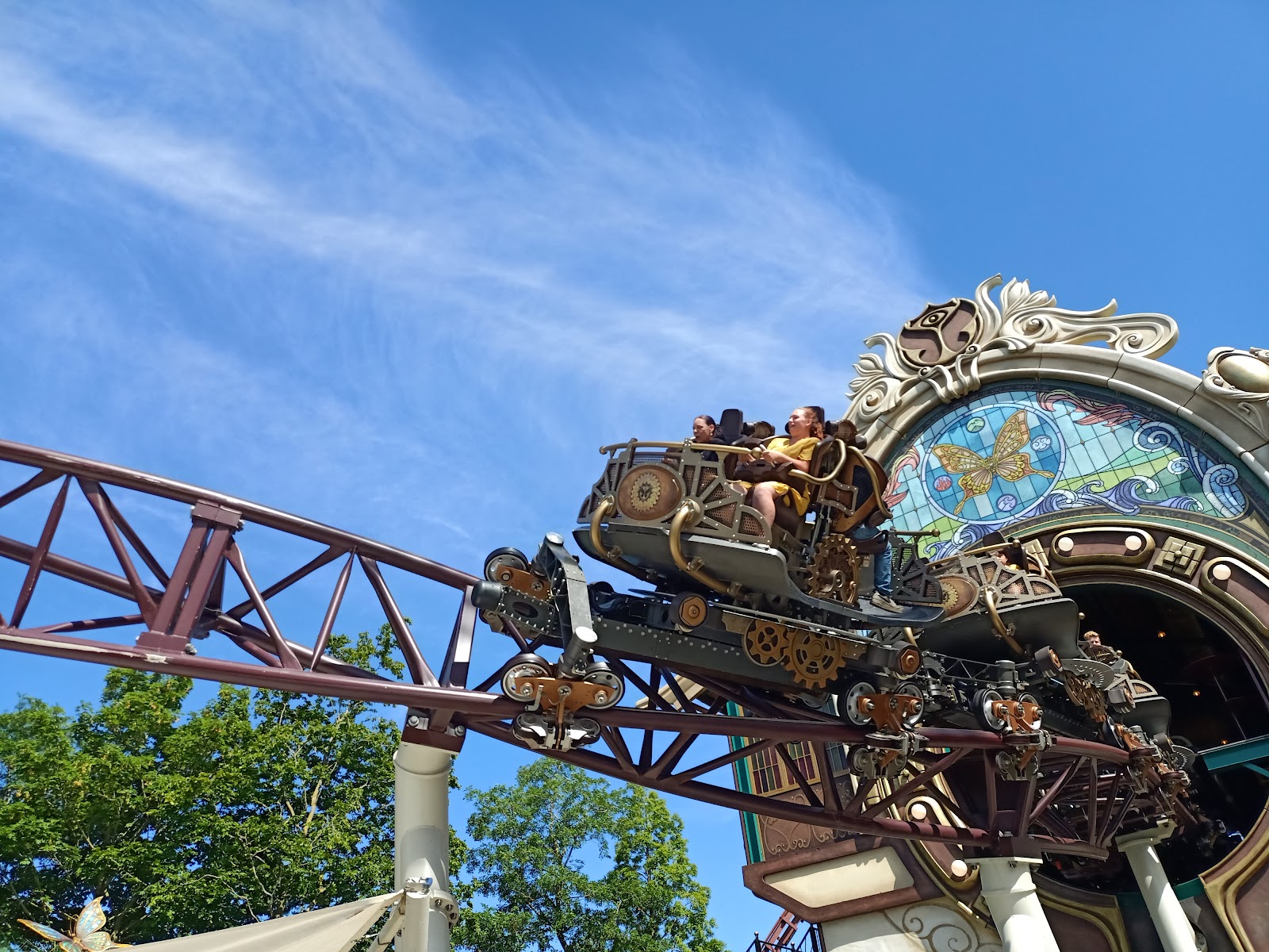 The Ride to Happiness by Tomorrowland — Oficiais