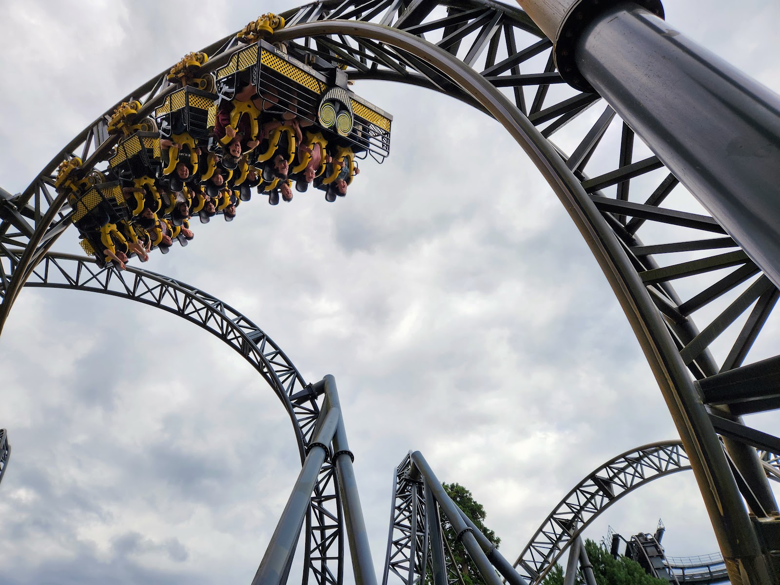 The Smiler — Oficiais