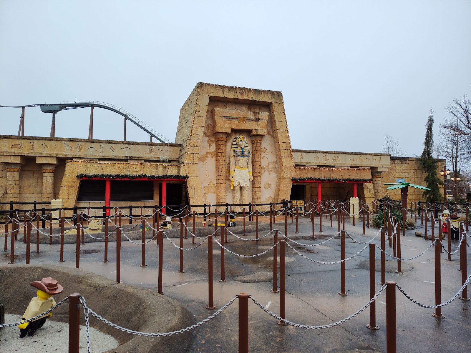 The Temple — Oficiais