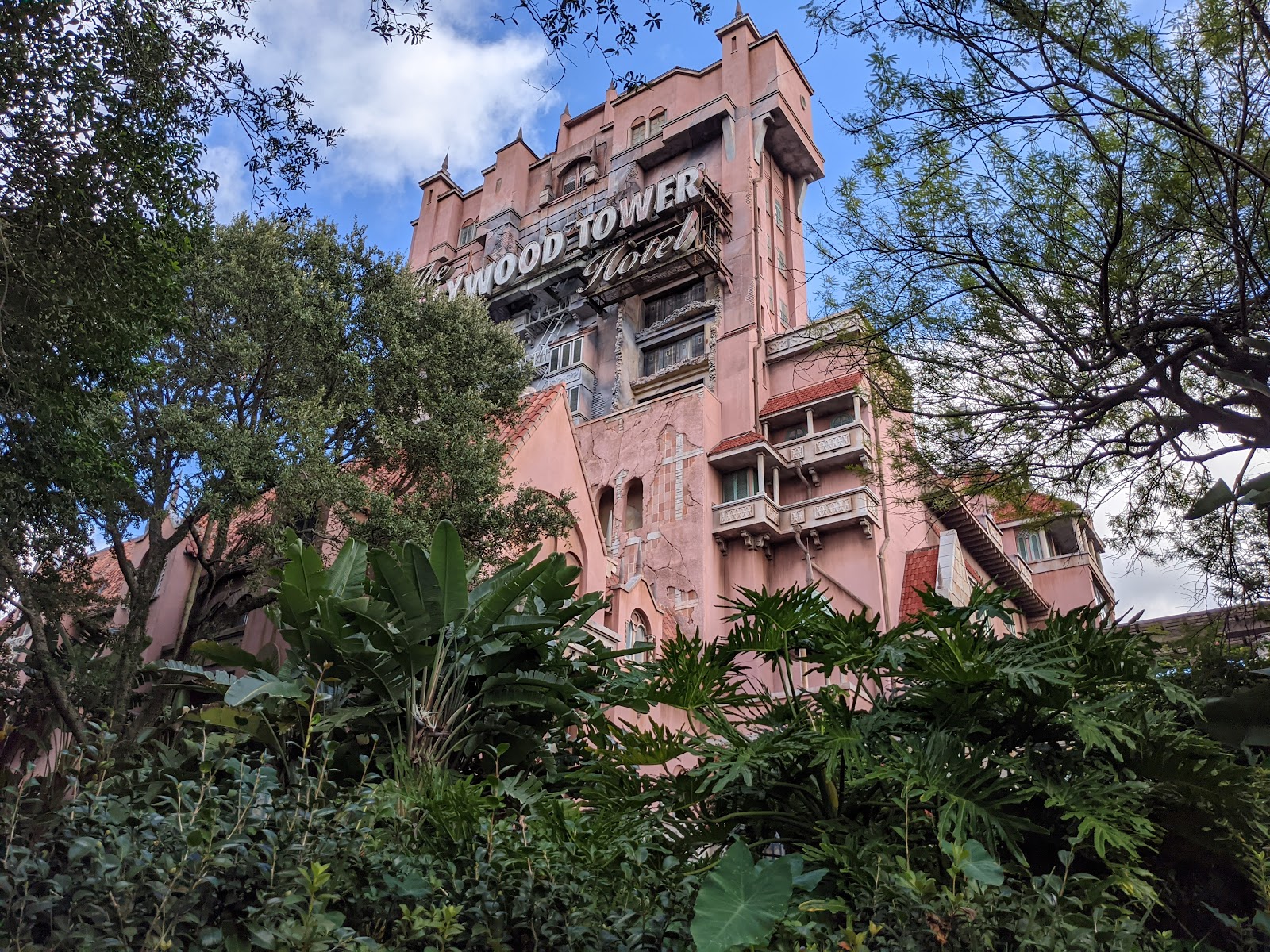 The Twilight Zone Tower of Terror — Oficiais