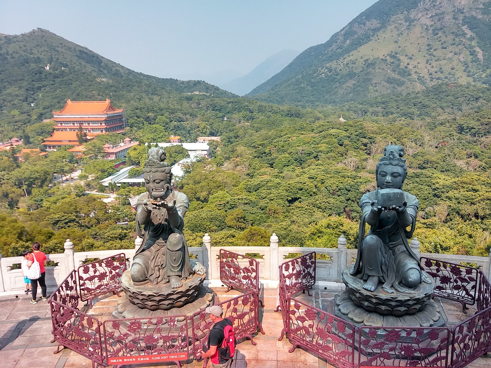 Tian Tan Buddha — Oficiais