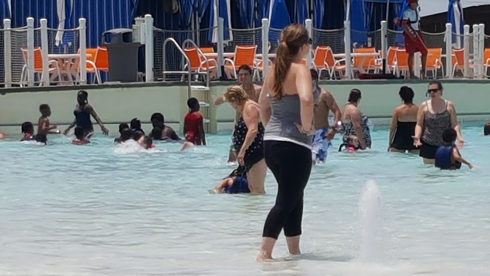Tidal Wave Bay — Oficiais