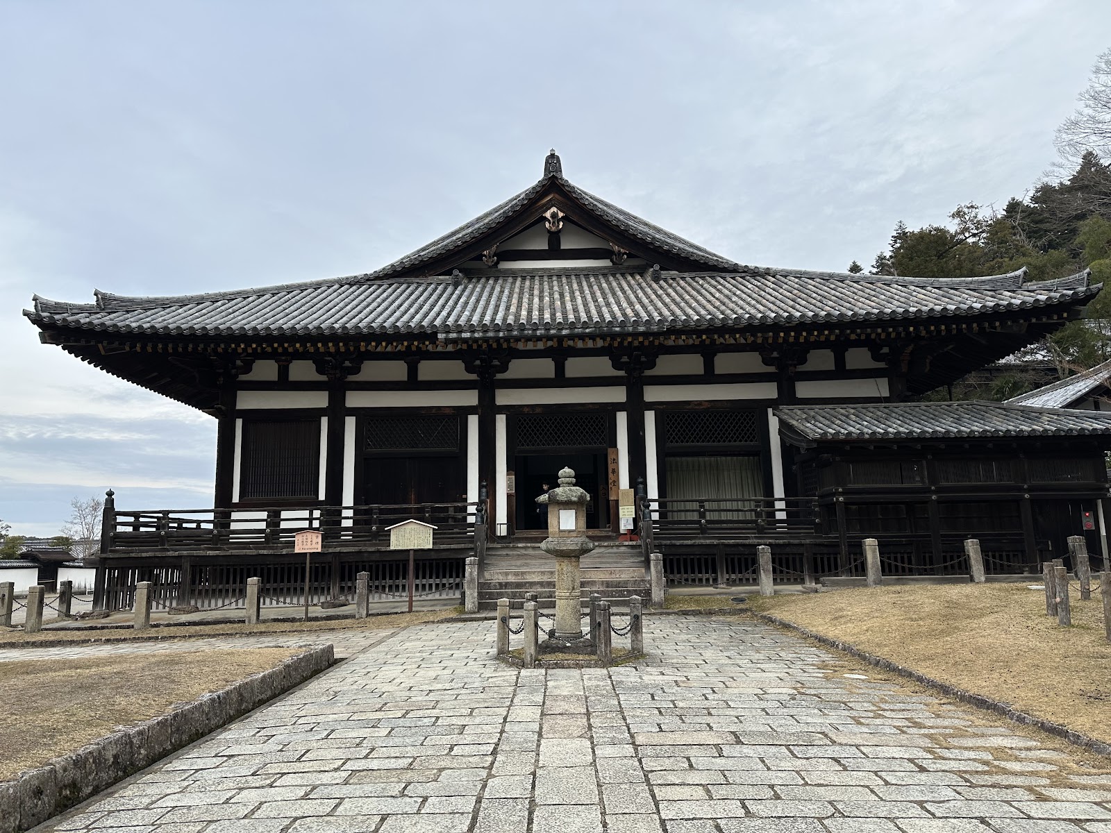 Tōdai-ji — Oficiais