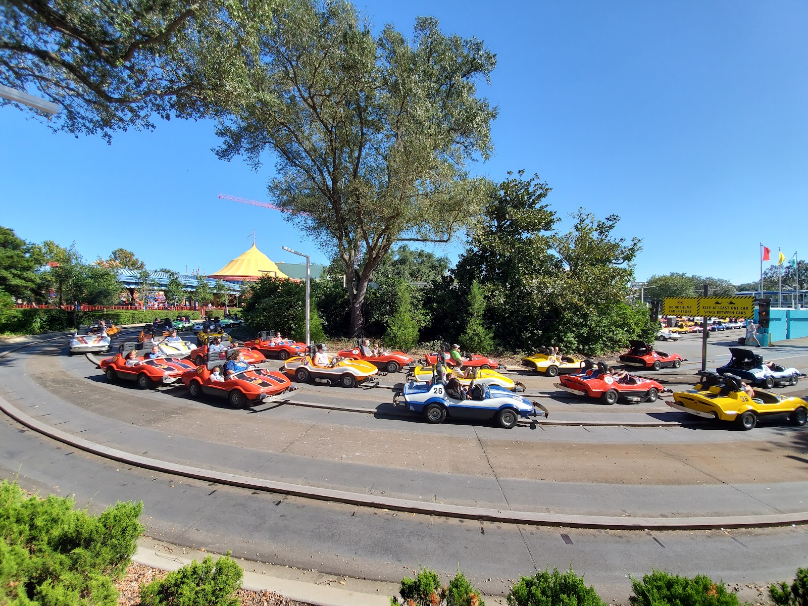 Tomorrowland Speedway — Oficiais