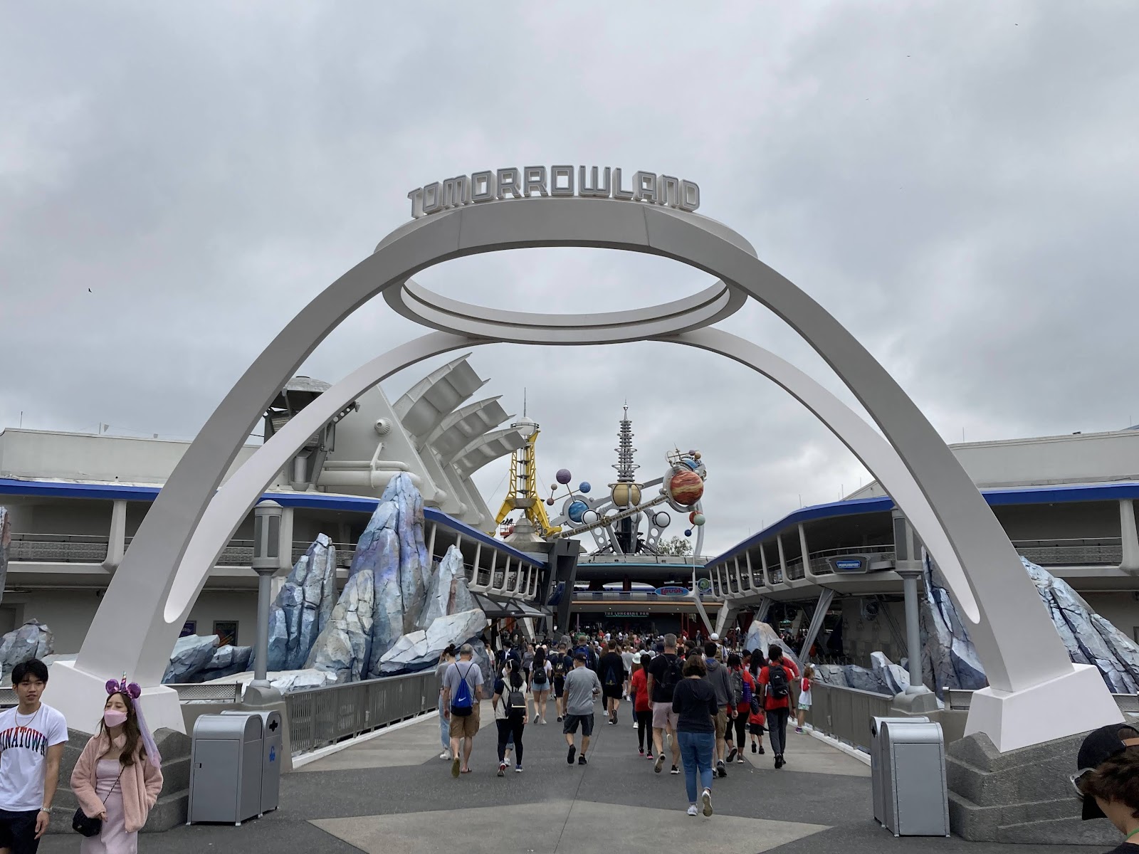 Tomorrowland Transit Authority PeopleMover — Oficiais