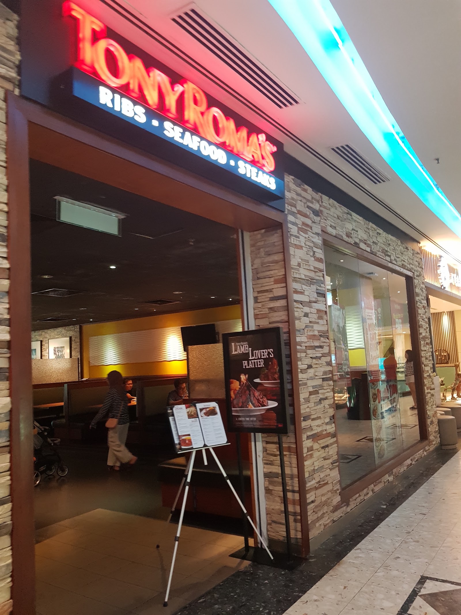 Tony Roma's