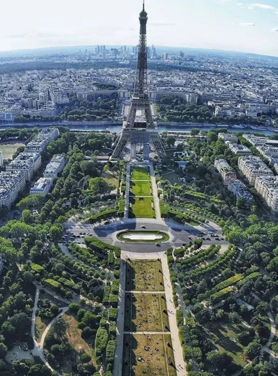 Torre Eiffel — Oficiais
