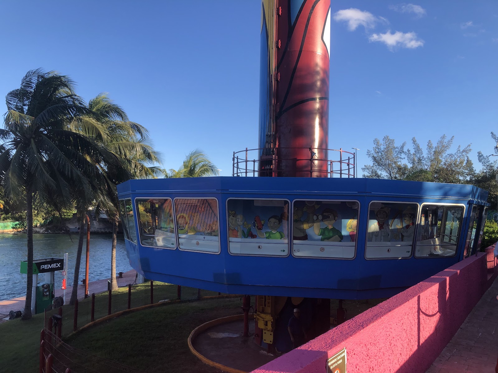 Torre Escénica — Oficiais